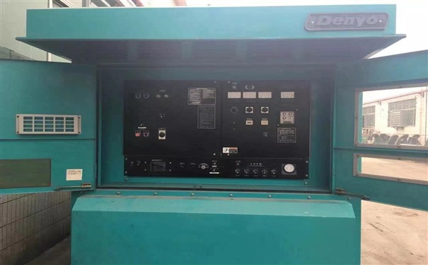 无锡二手康明斯200kw大型柴油发电机组